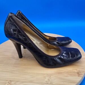 Tahari‎ Enya Brown Crocodile Embossed Leather Square Toe Heels Pumps Size 6M